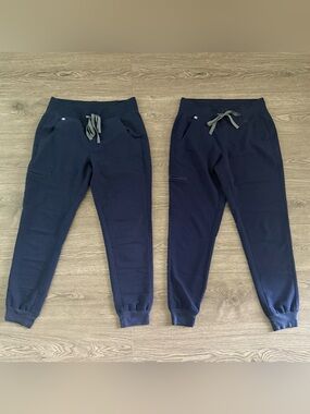 2 Pairs Figs Zamora Joggers Size Small Regular Length